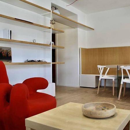 Casa Del Tempo Elsa Tassullo Ospitarアパートメント エクステリア 写真